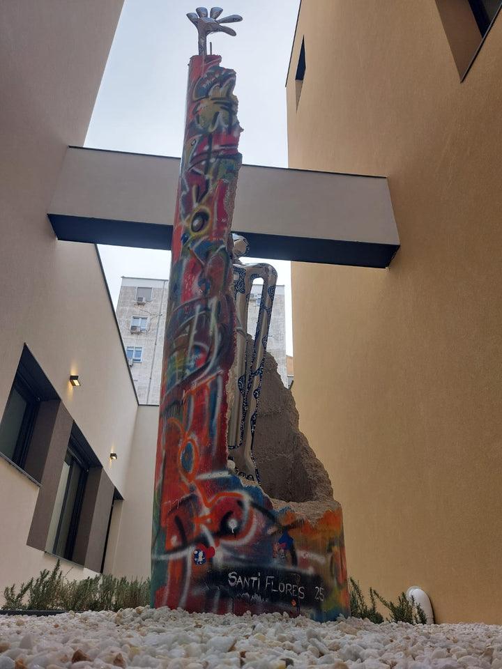 Obra de referencia de 450 cm instalada en centro de salud de Albacete; no es la obra a la venta